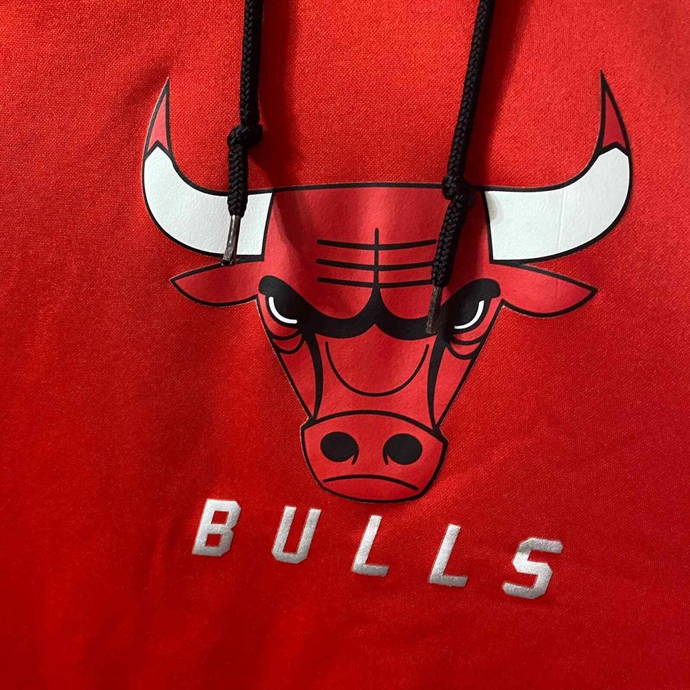 Men's Chicago‎ Bulls Pullover Hoodie - Size Large Exclusive Collection